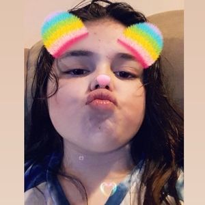 Meet your Posher, Anika